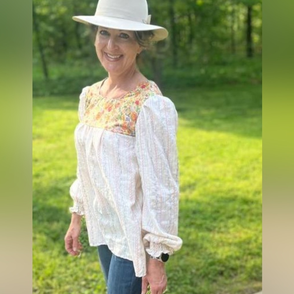 Boho Top - Sz Small - Picture 3 of 3